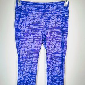 Layers Women's Capri Blue Yoga Pants Size Medium